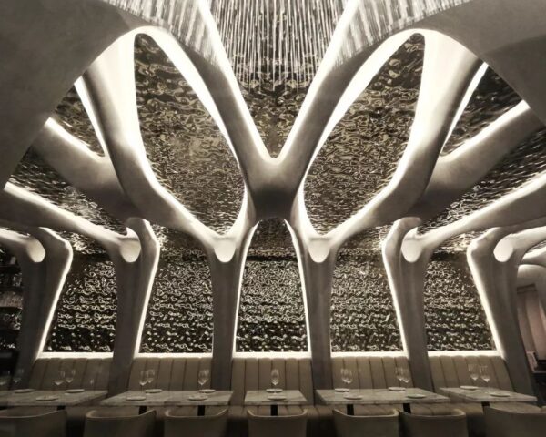 云端里的艺术餐厅